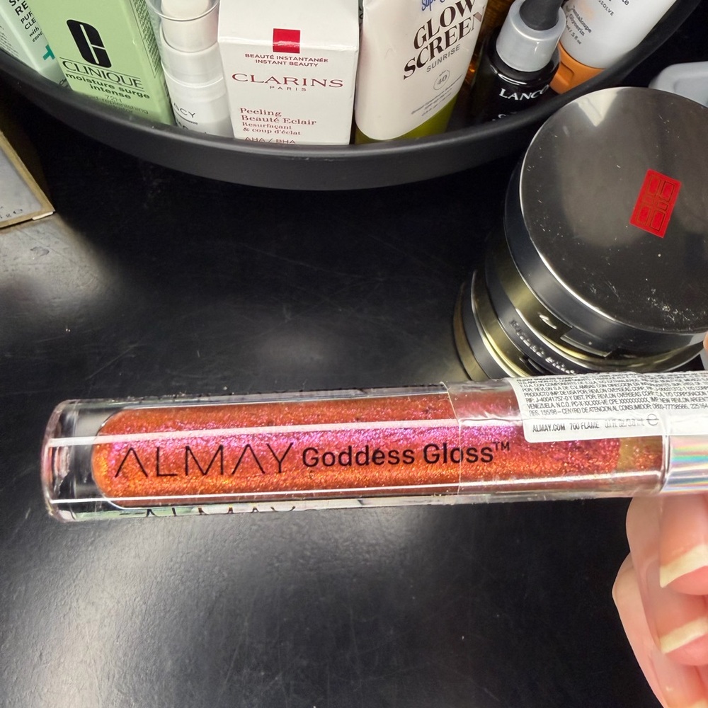 Almay Goddess Gloss in Red and Pink